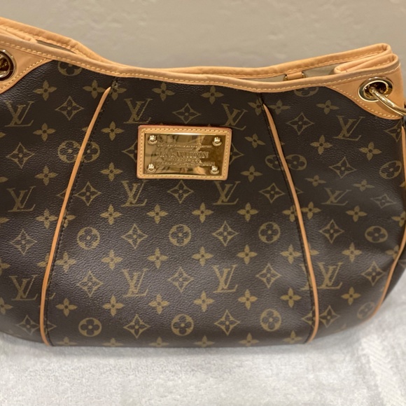 DISCONTINUED Galliera PM Authentic LV Hobo Monogram - Picture 3 of 11